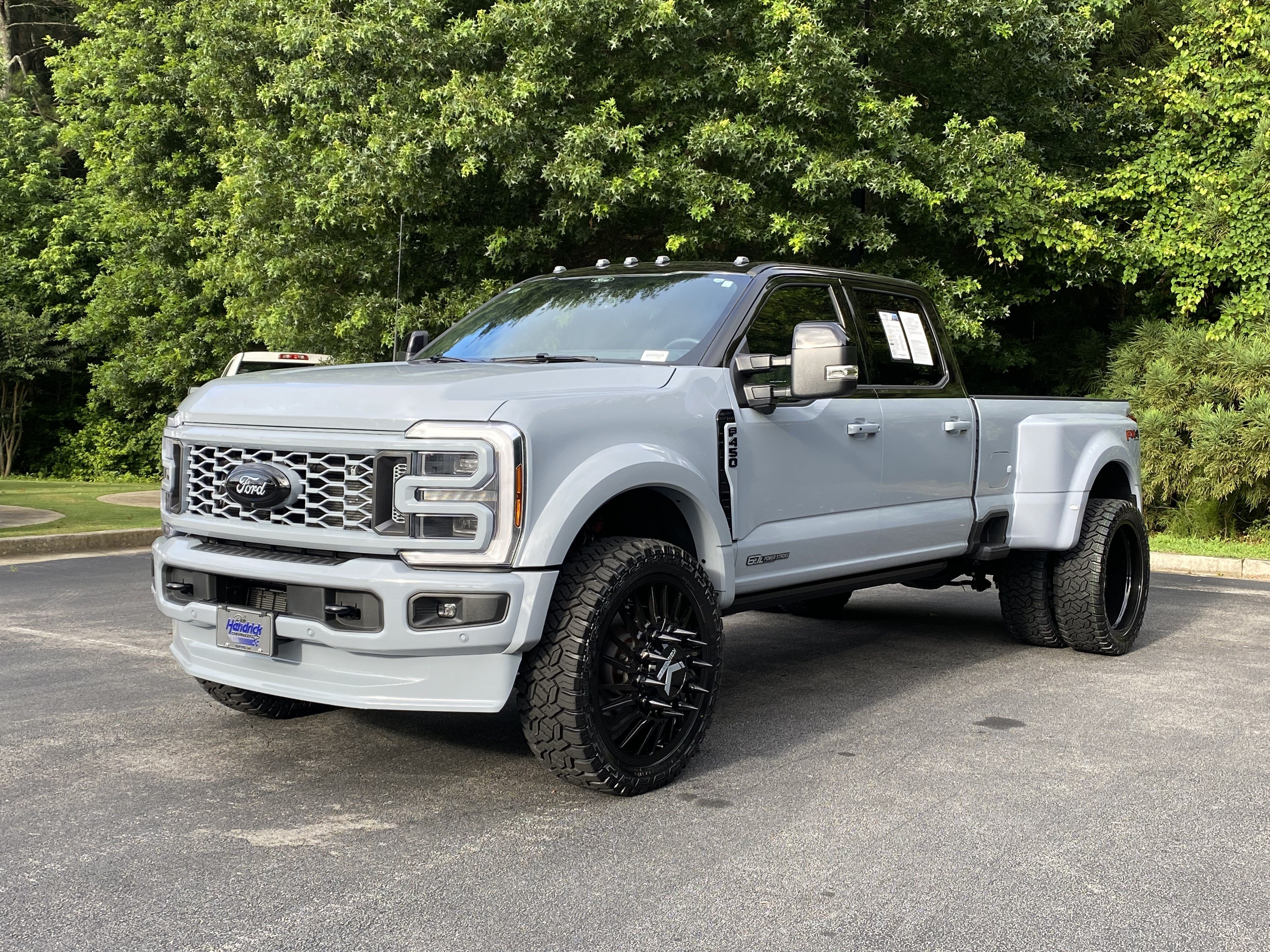 Used 2025 Ford F450 Platinum w/ FX4 Off-Road Package AWD/4WD image 5