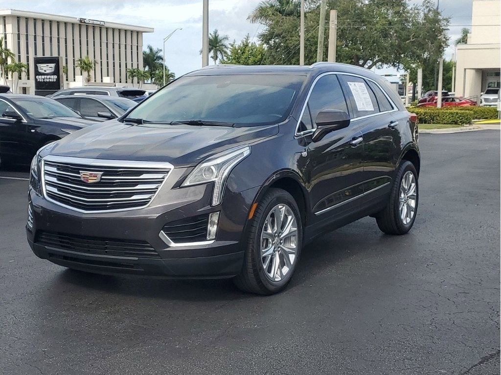 Used 2017 Cadillac XT5 Luxury w/ Driver Awareness Package image 30