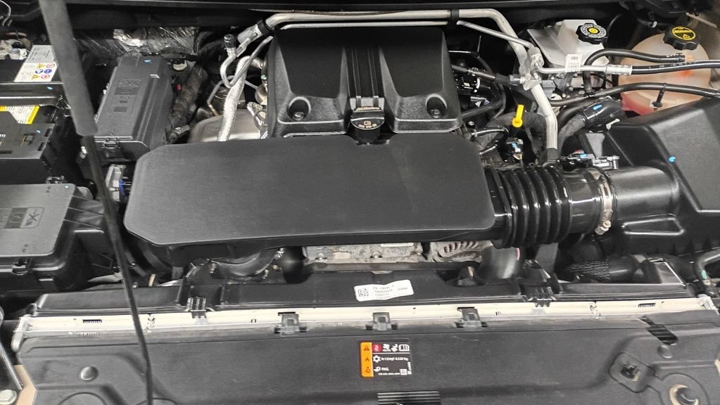 Used 2023 Chevrolet Colorado ZR2 w/ ZR2 Convenience Package III AWD/4WD image 10