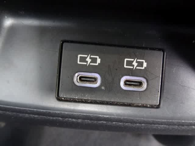 Used 2025 Toyota Corolla LE FWD image 10