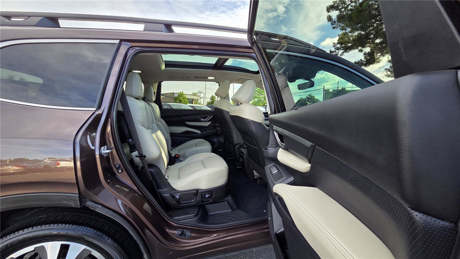 Used 2021 Subaru Ascent Limited w/ Technology Package AWD/4WD image 36