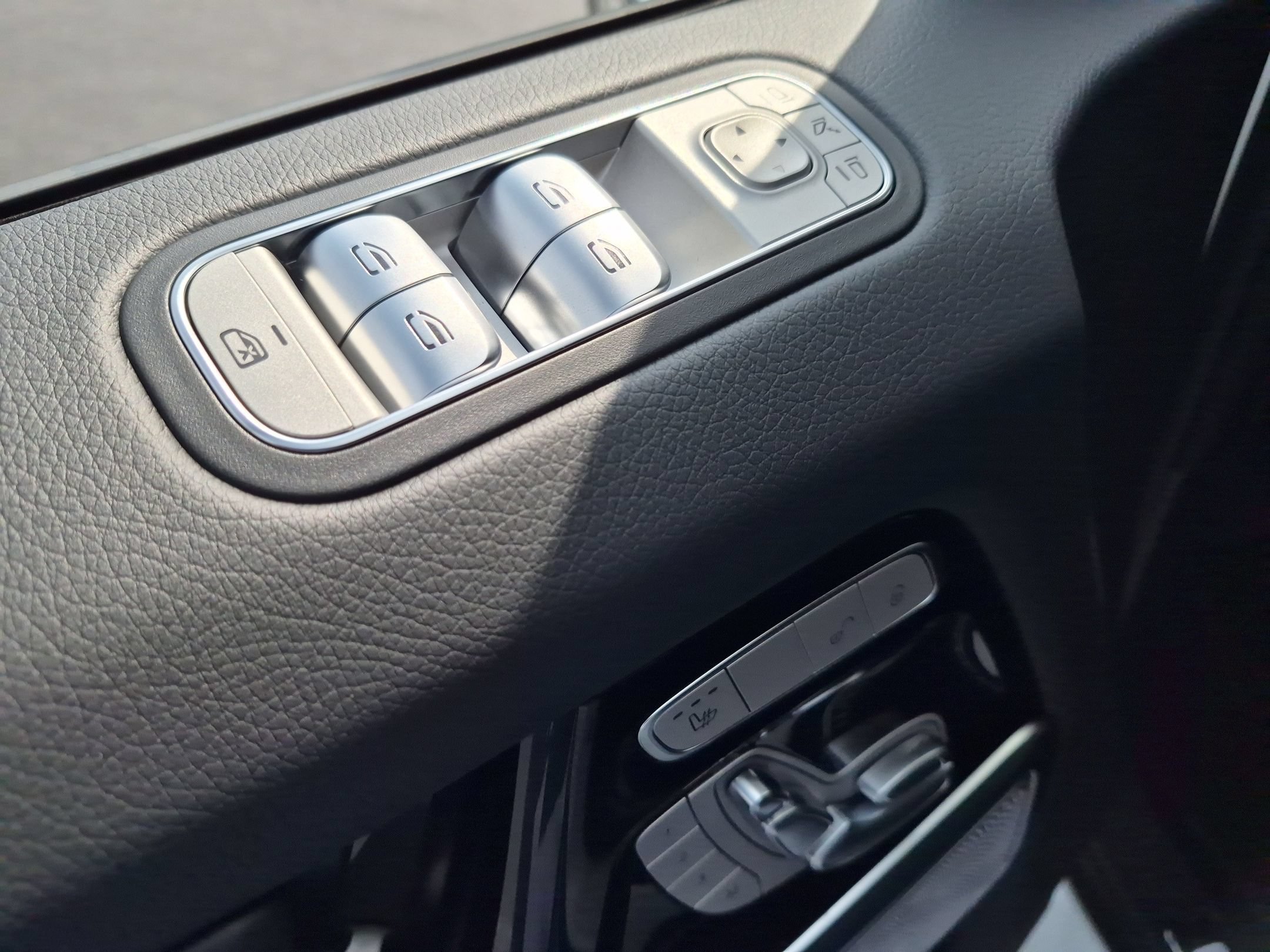 New 2026 Mercedes-Benz G 550 image 15