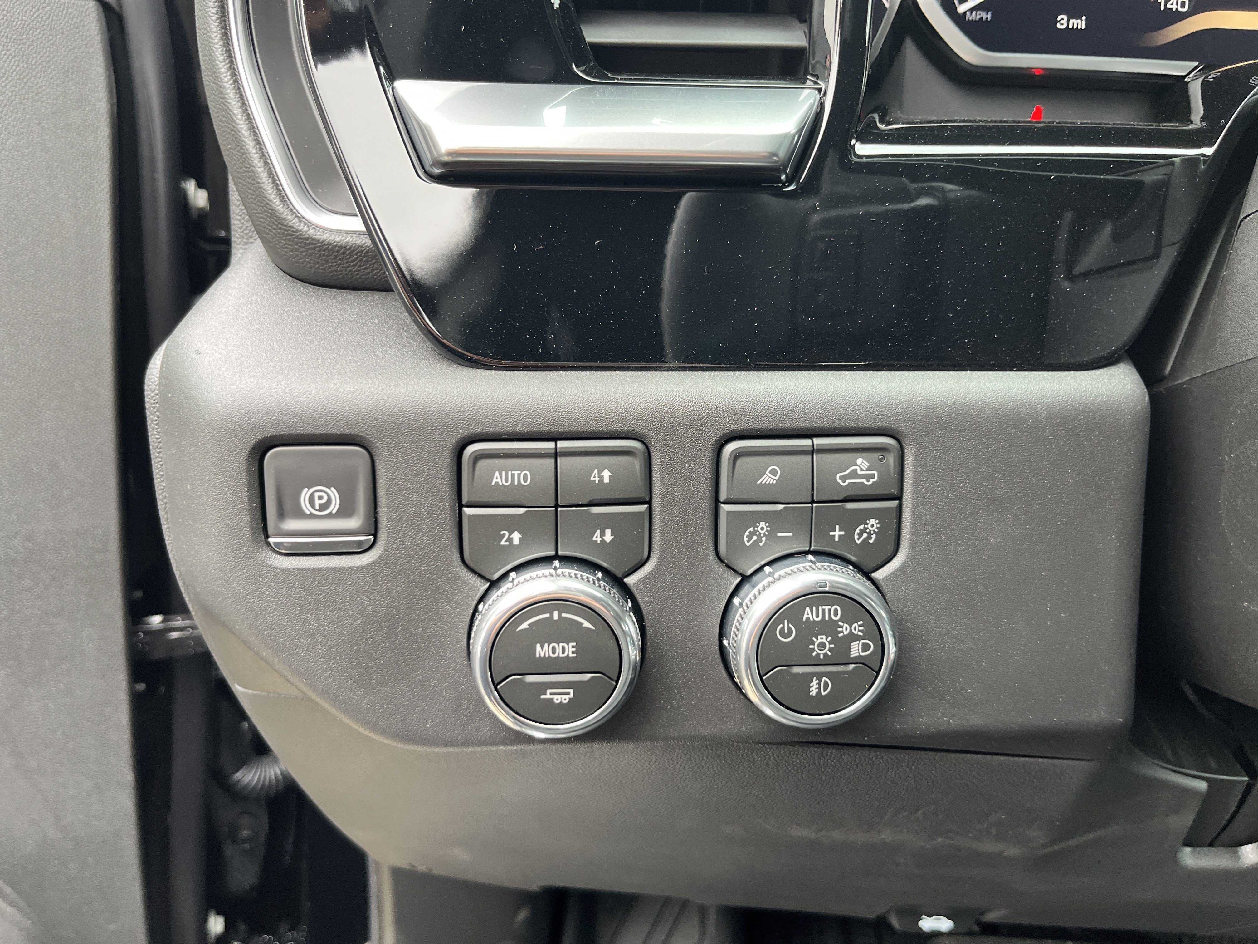 New 2026 GMC Sierra 1500 Elevation w/ Elevation Premium Package AWD/4WD image 27