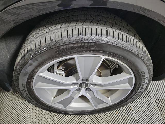 Used 2025 Audi Q5 2.0T Premium AWD/4WD image 11