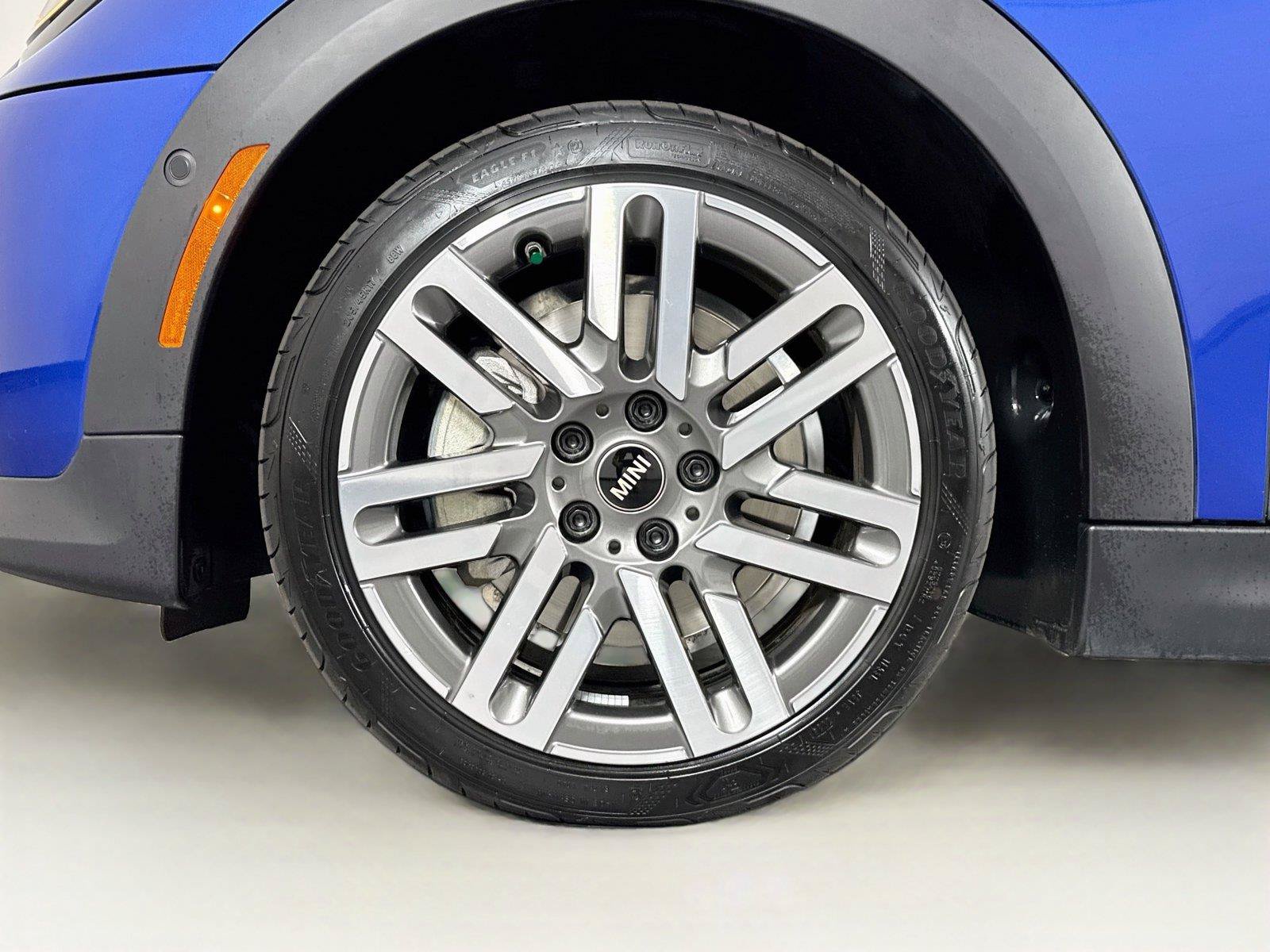Used 2025 MINI Cooper S FWD image 40