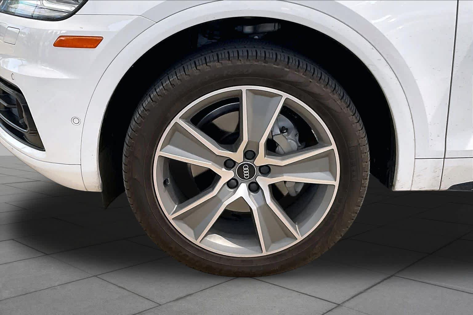 Used 2019 Audi Q5 Prestige w/ Prestige Package AWD/4WD image 11