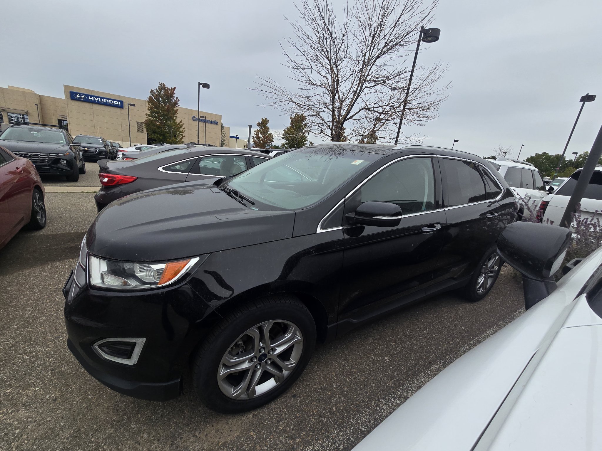 Used 2016 Ford Edge Titanium w/ Technology Package AWD/4WD image 14