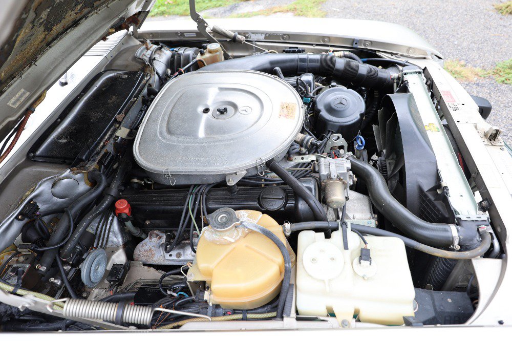 Used 1989 Mercedes-Benz 560 SL image 10