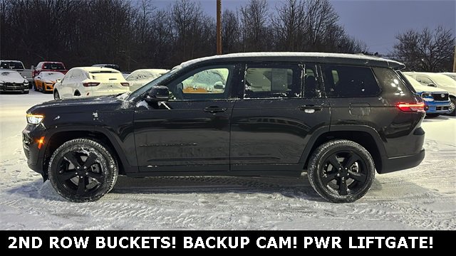 Used 2024 Jeep Grand Cherokee L Limited w/ Black Appearance Package image 3
