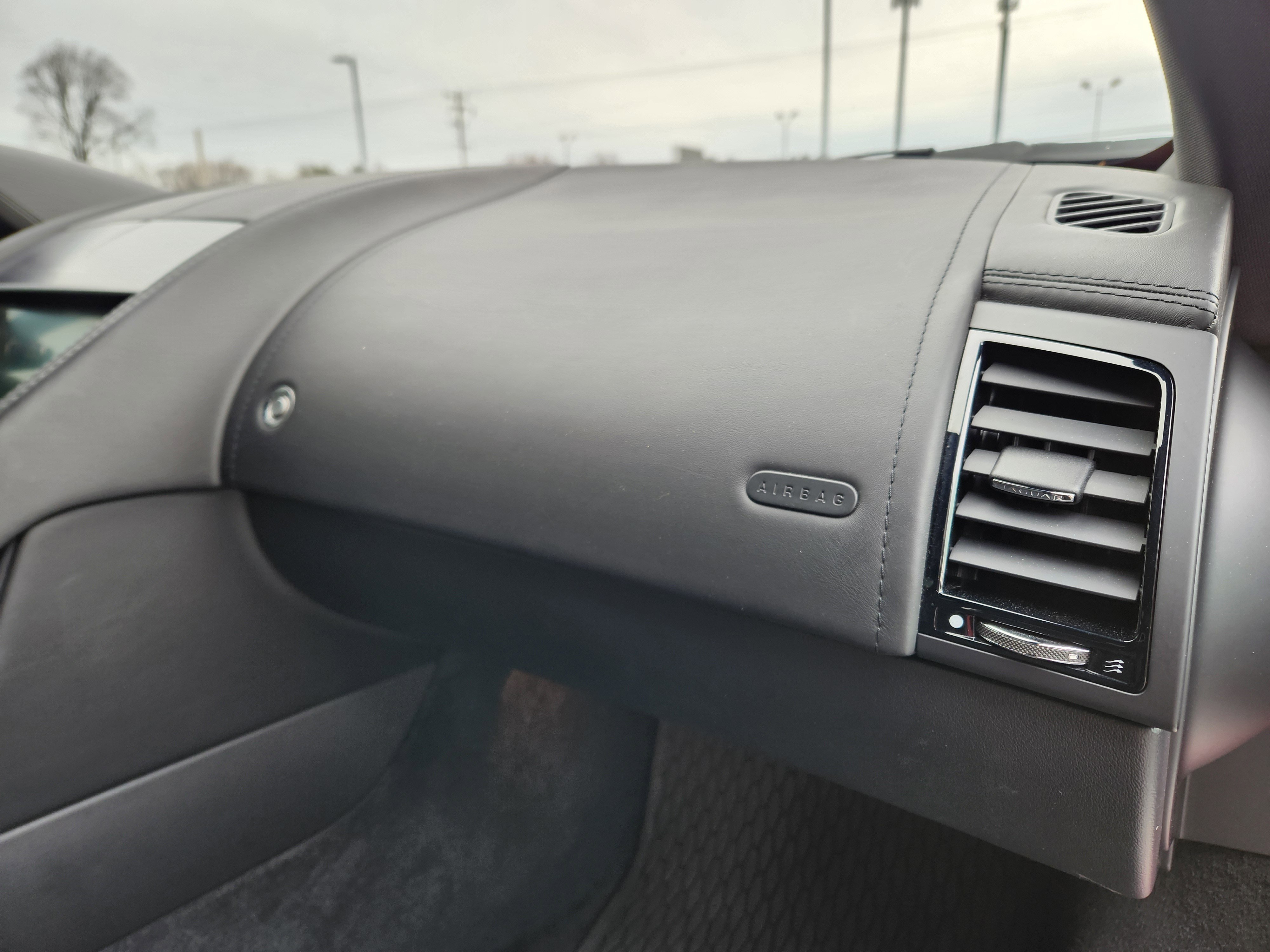 Certified 2022 Jaguar F-TYPE R-Dynamic image 14