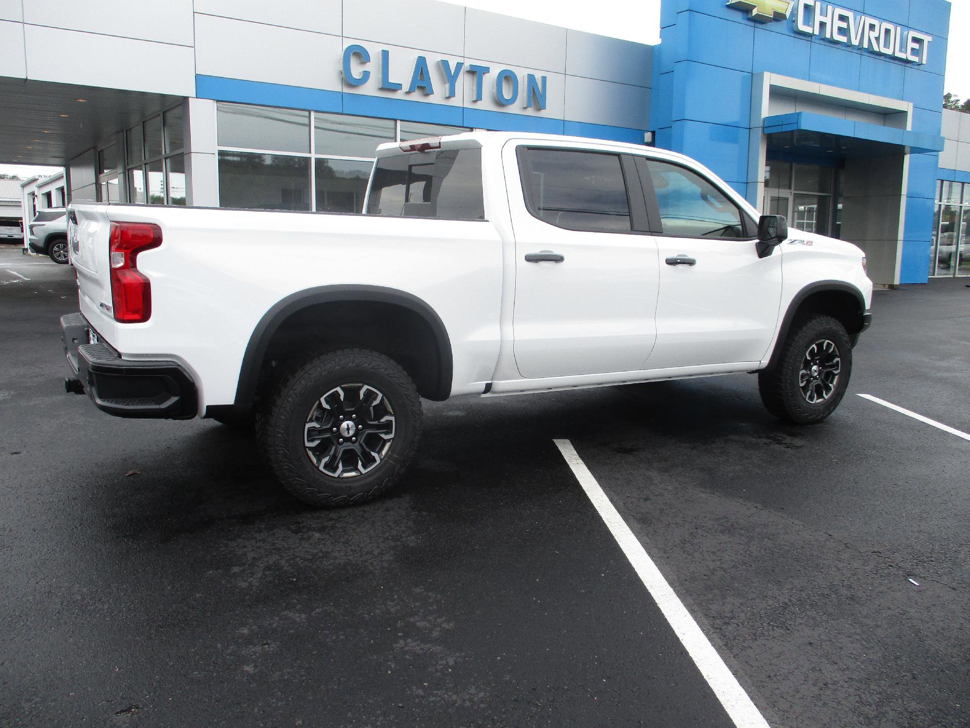 New 2026 Chevrolet Silverado 1500 ZR2 image 3