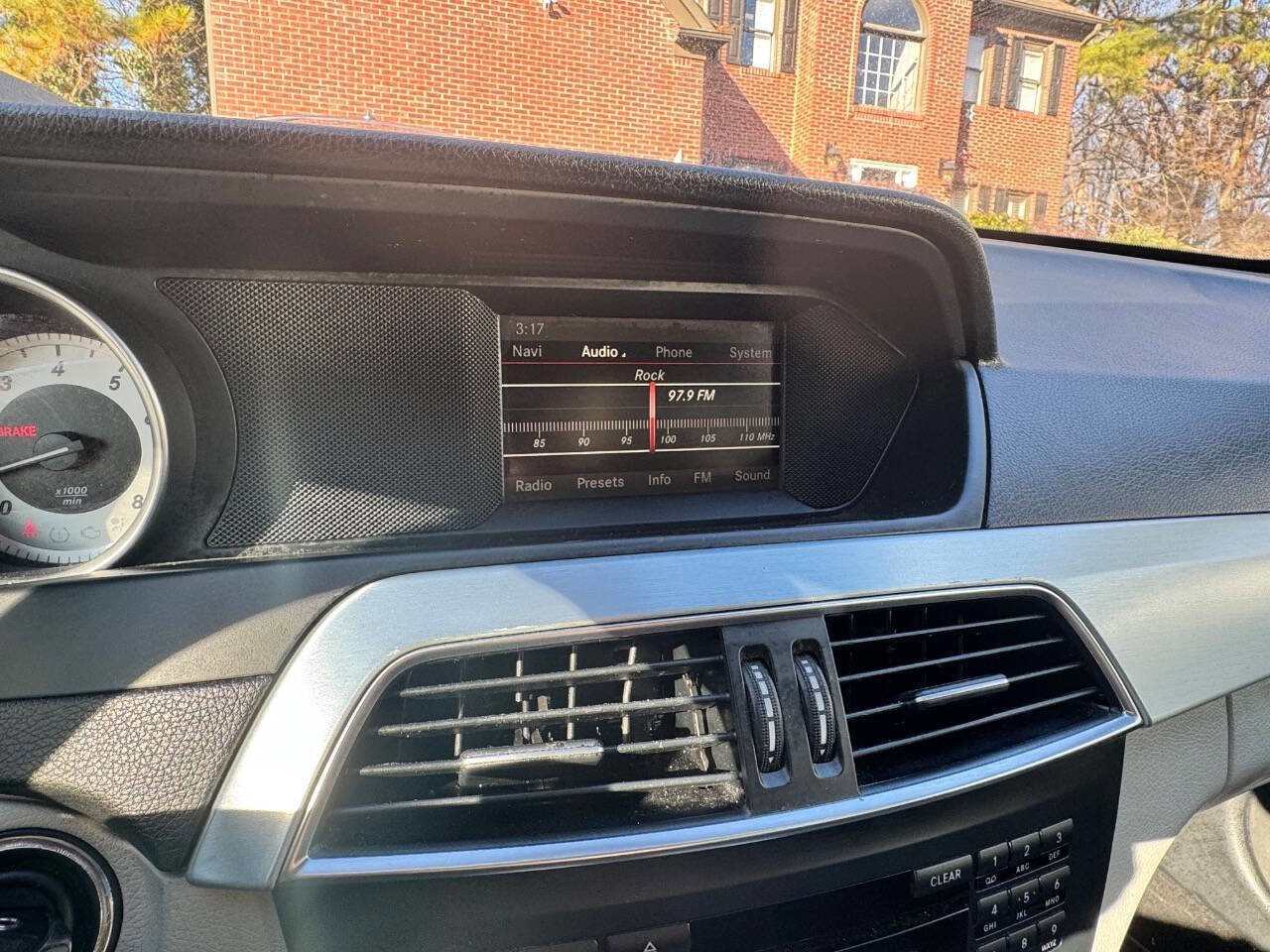 Used 2015 Mercedes-Benz C 250 C 250 2dr Coupe image 33