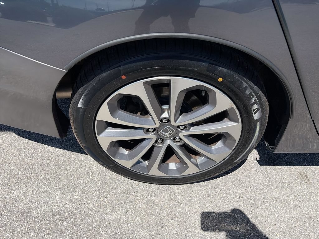Used 2015 Honda Accord Sport image 29