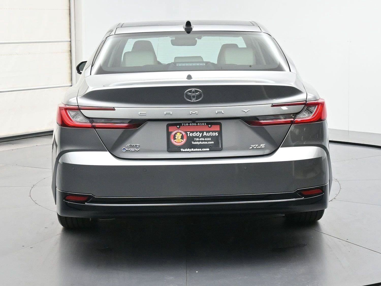 Used 2025 Toyota Camry XLE w/ Premium Plus Package AWD/4WD image 25