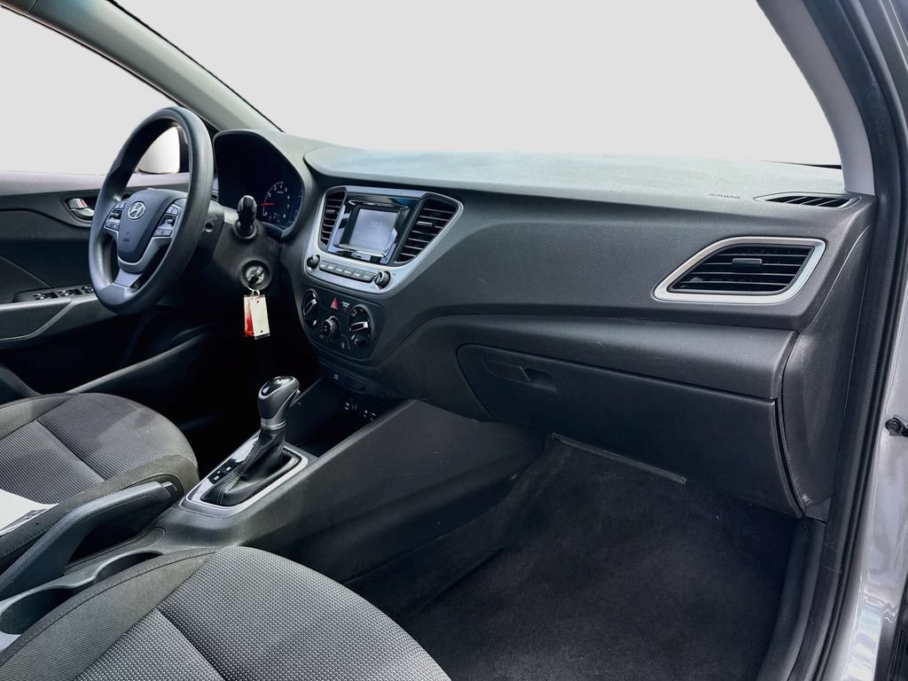 Used 2021 Hyundai Accent SE FWD image 28