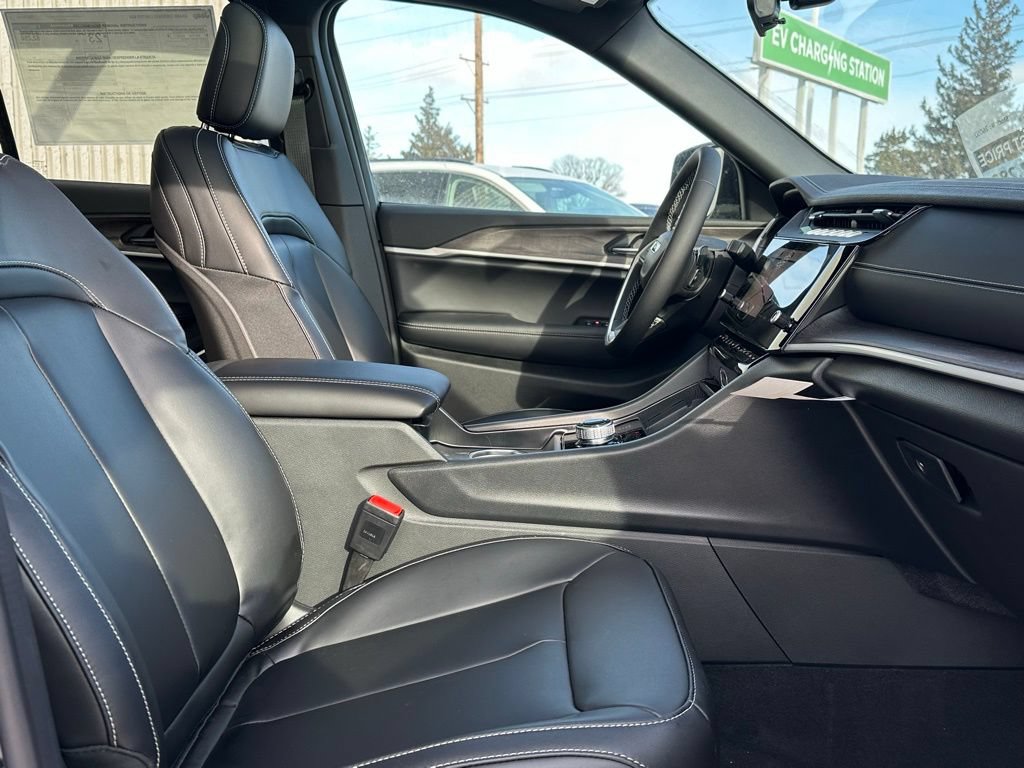New 2026 Jeep Grand Cherokee Limited AWD/4WD image 22