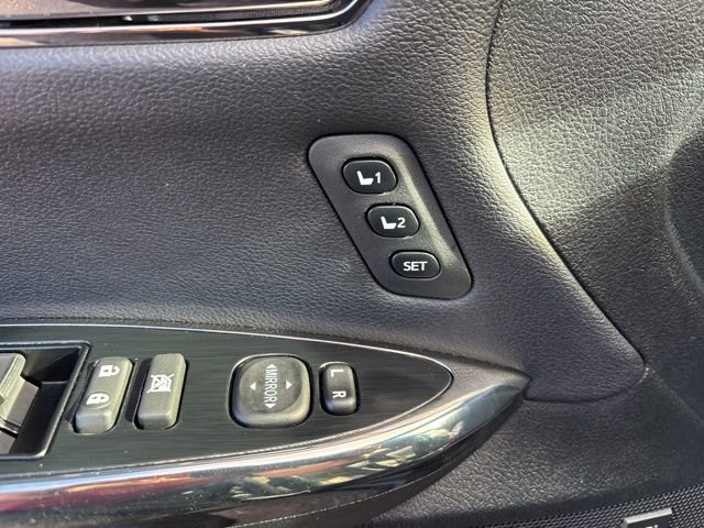 Used 2018 Toyota Avalon Limited w/ All Weather Liner Package FWD image 20