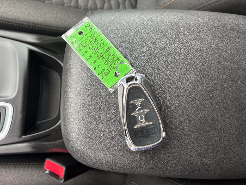 Used 2019 Chevrolet Equinox LT AWD/4WD image 24