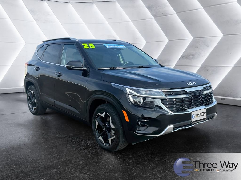 Used 2025 Kia Seltos EX w/ EX Sunroof Package image 7