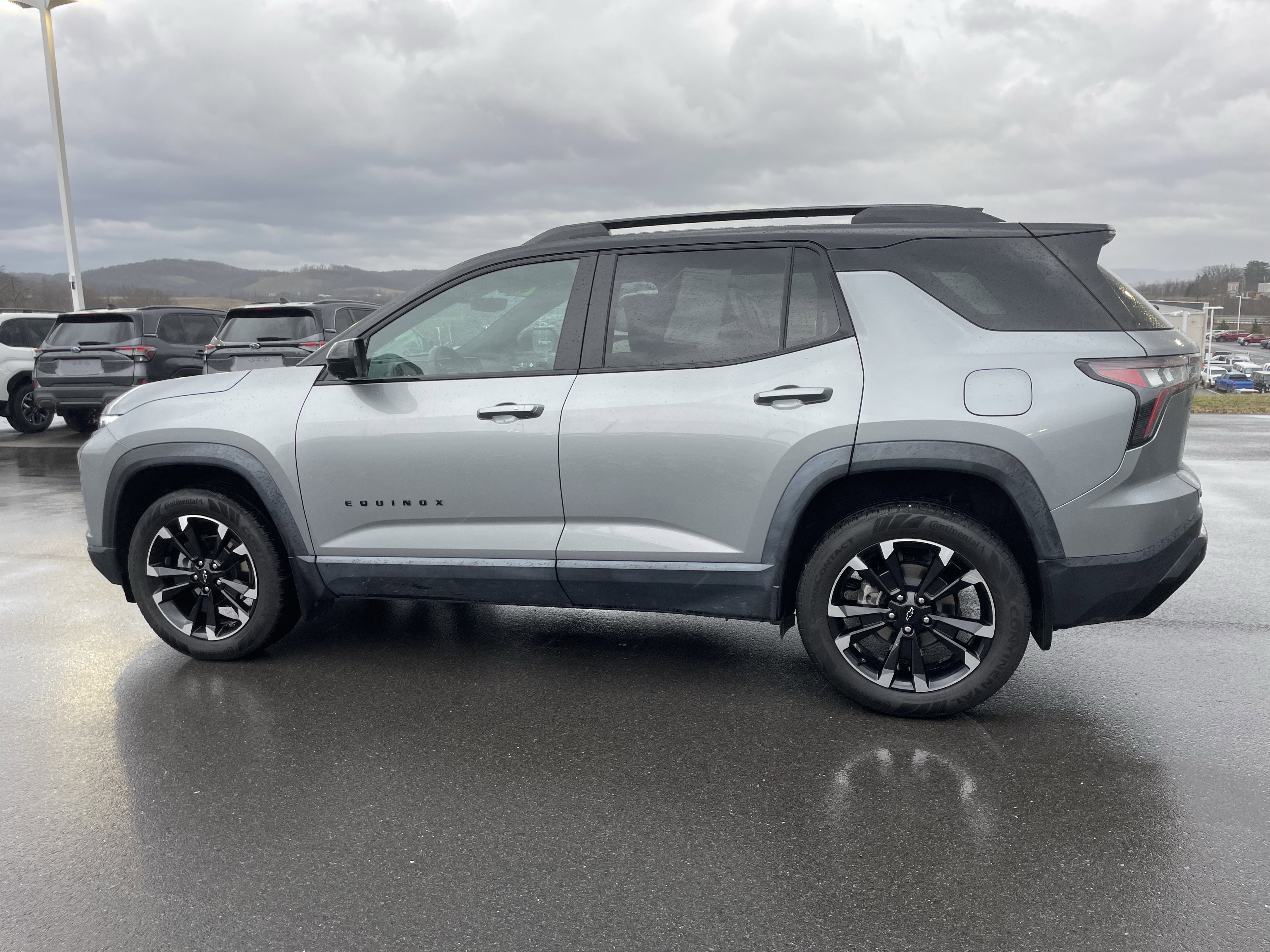 Used 2025 Chevrolet Equinox RS w/ Safety and Technology Package image 7
