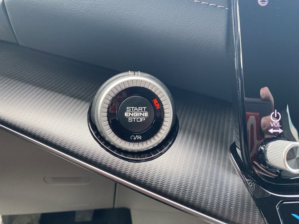 New 2026 Jeep Grand Wagoneer Summit image 21