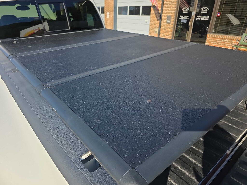 Used 2004 Chevrolet Silverado 3500 4x4 Crew Cab w/ Heavy-Duty Power Package image 32