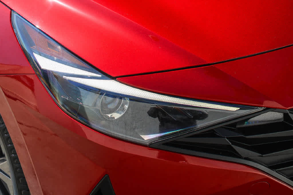 Used 2023 Hyundai Elantra Blue FWD image 10