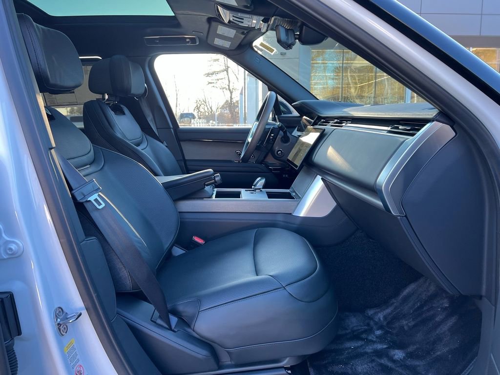 New 2026 Land Rover Range Rover SV image 29