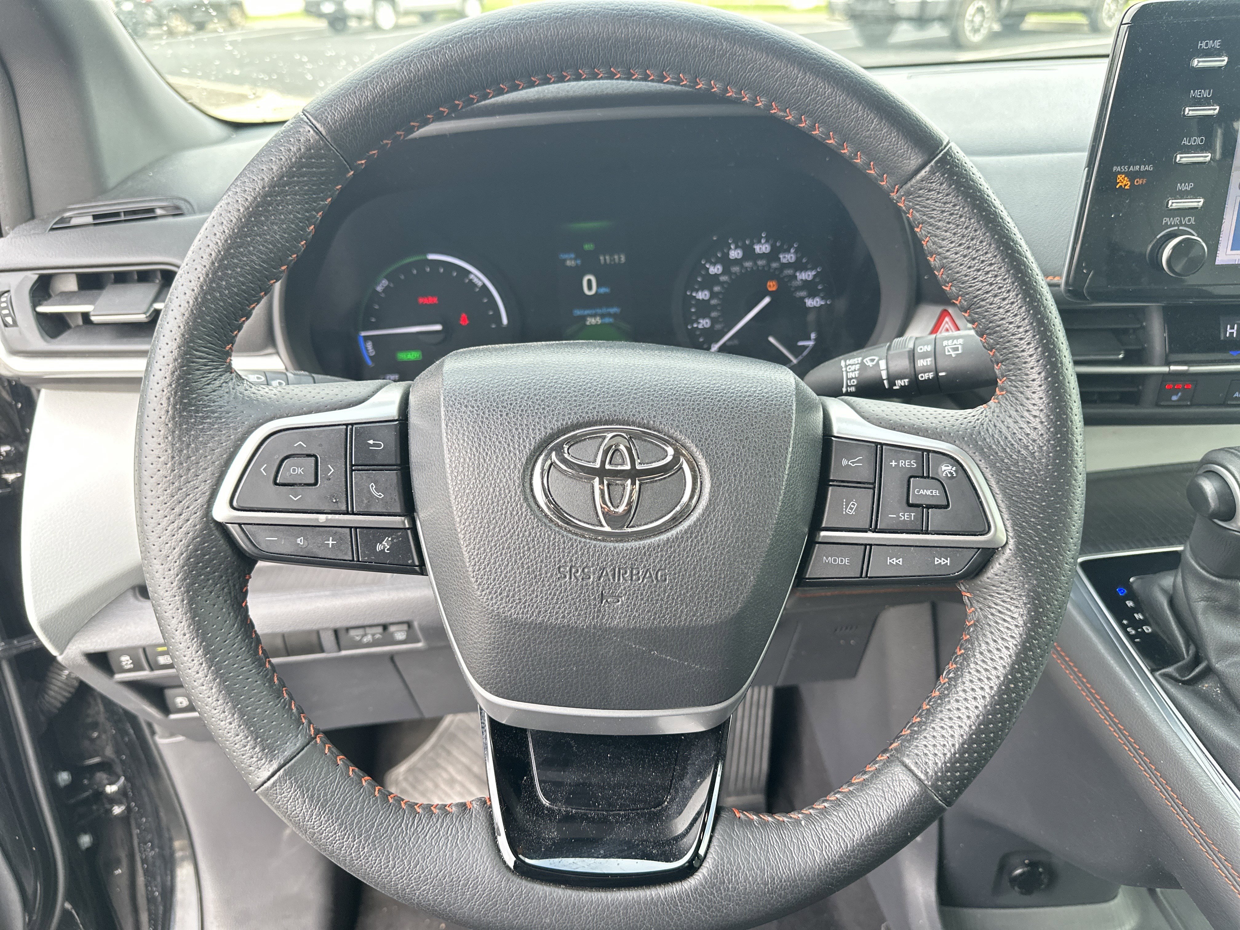 Certified 2023 Toyota Sienna XSE image 17