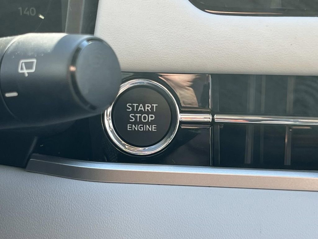 New 2026 Mitsubishi Outlander SE FWD image 23
