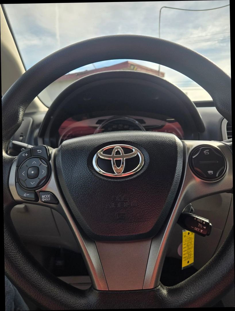 Used 2013 Toyota Venza LE image 19