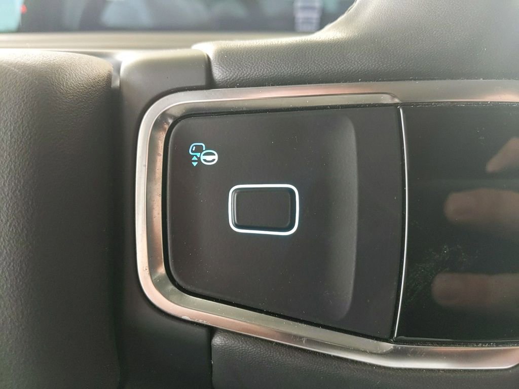 Certified 2025 Ford Expedition Active AWD/4WD image 19