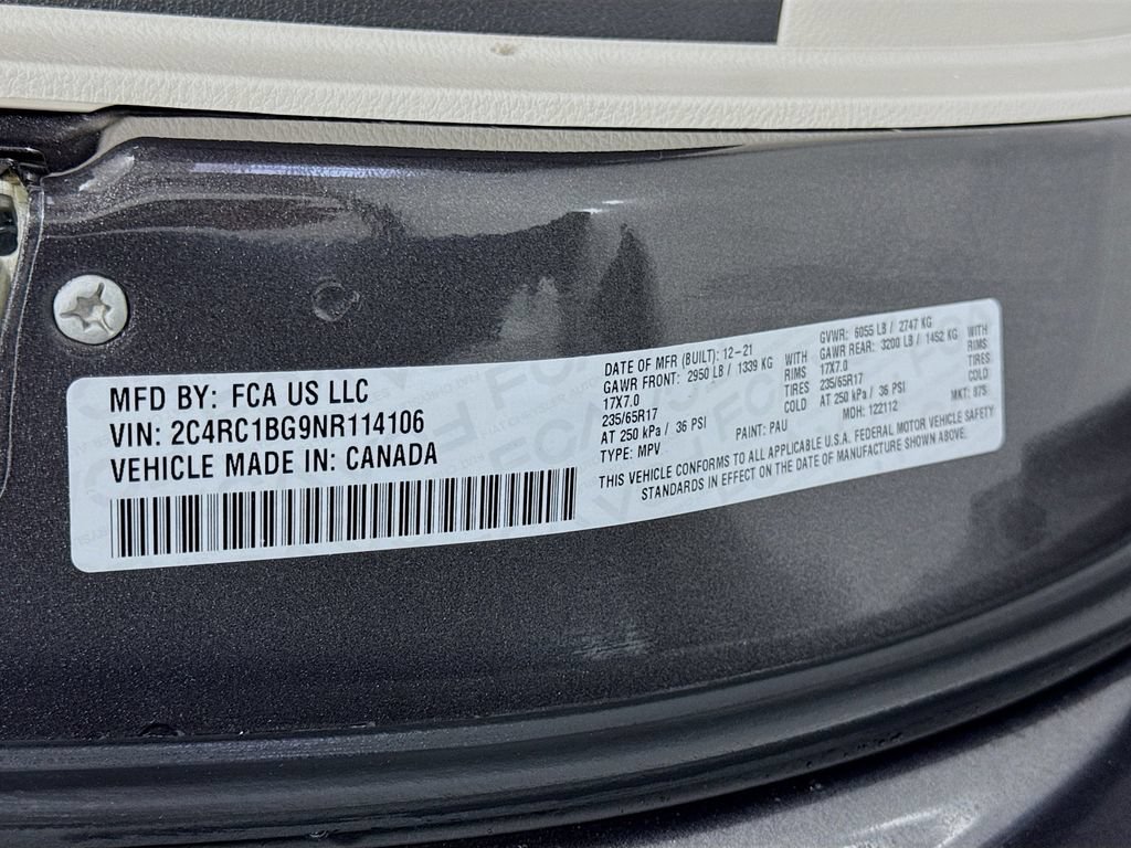 Used 2022 Chrysler Pacifica Touring-L FWD image 35