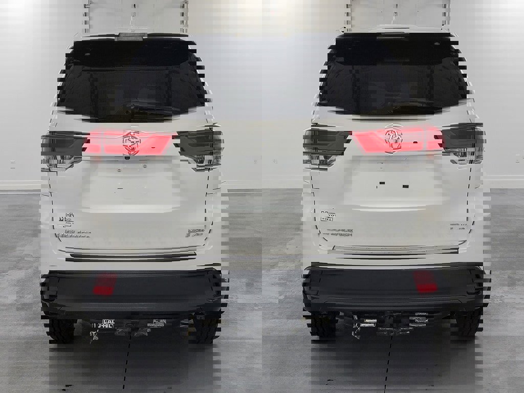 Used 2018 Toyota Highlander SE AWD/4WD image 8