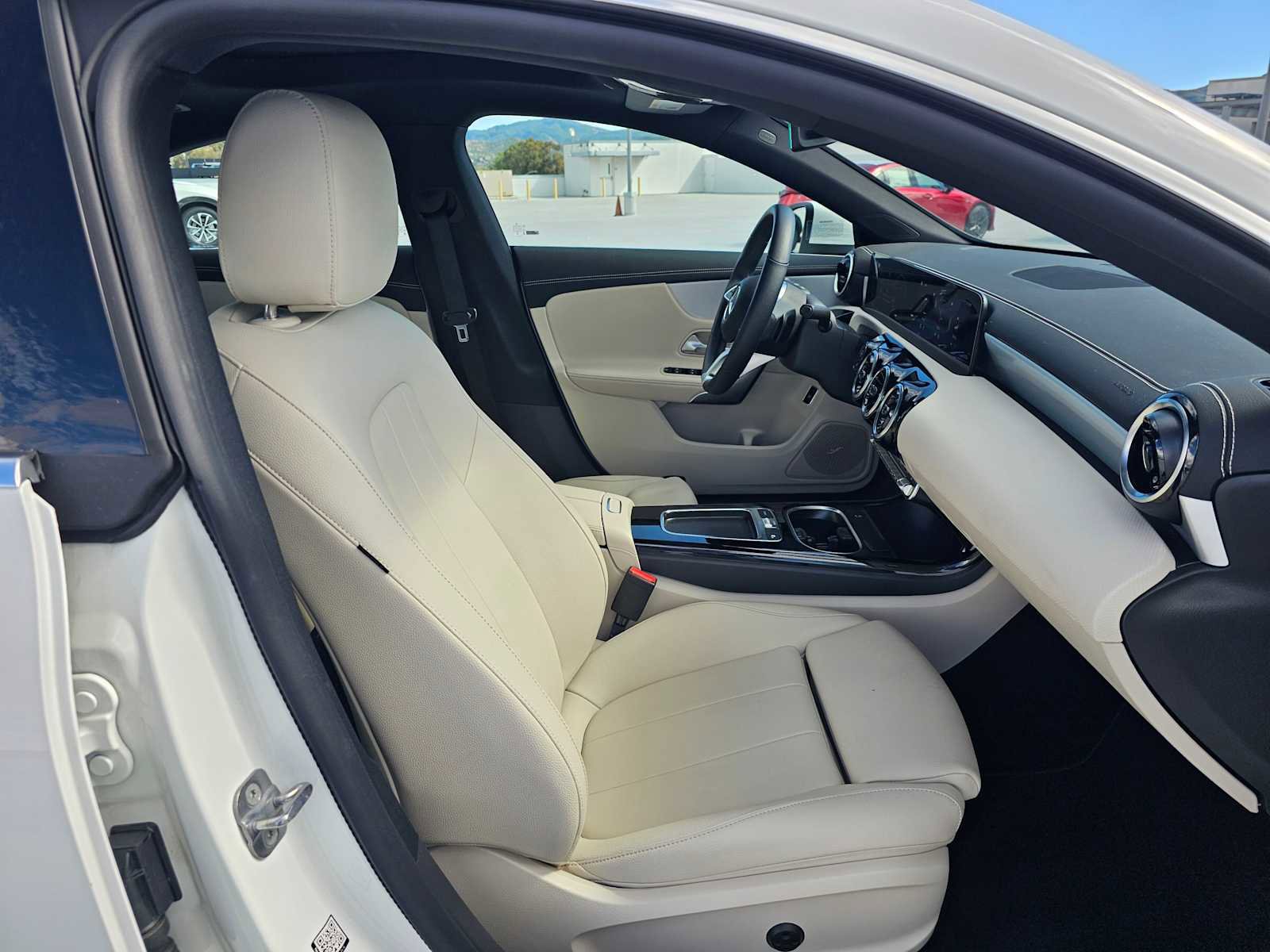 Used 2026 Mercedes-Benz CLA 250 image 10