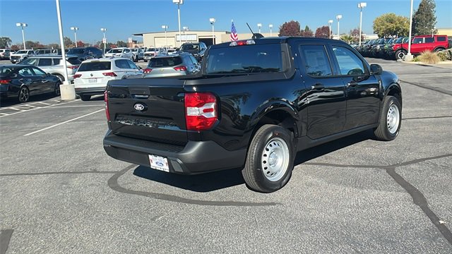 New 2025 Ford Maverick XL image 3