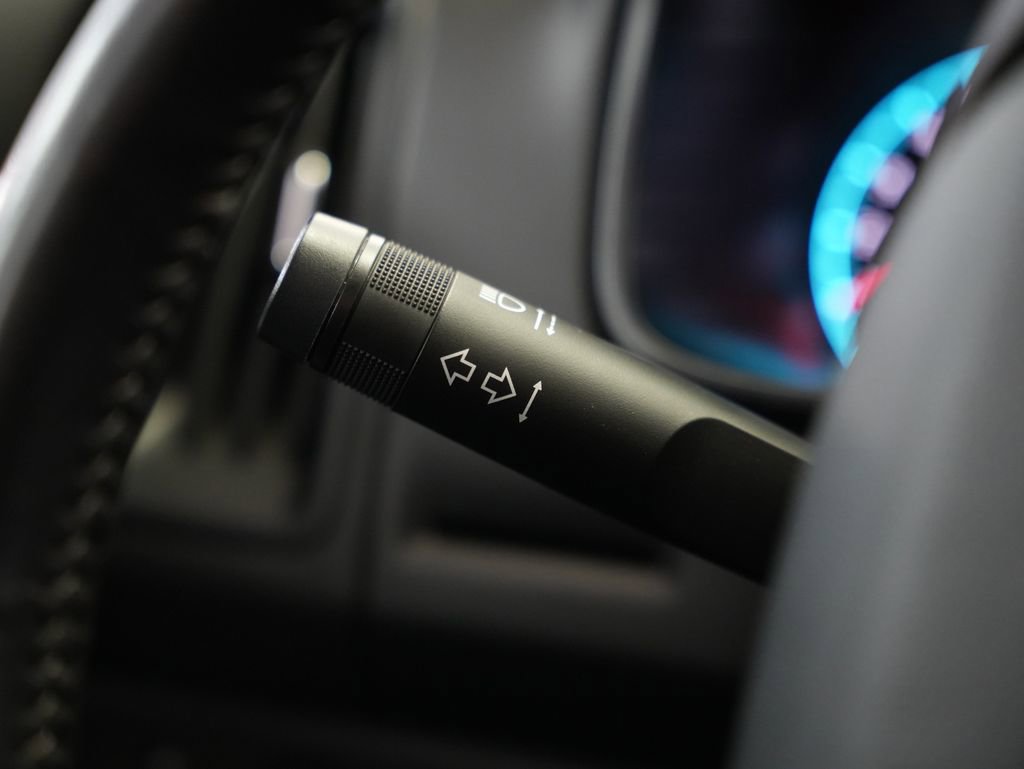 Used 2016 Chevrolet Colorado LT w/ LT Convenience Package RWD image 14