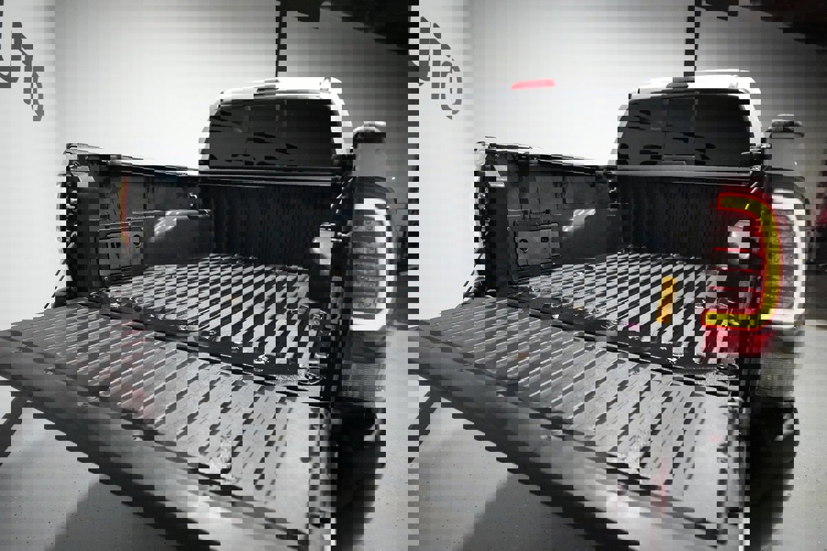 Used 2013 Toyota Tacoma PreRunner w/ Convenience Pkg image 18