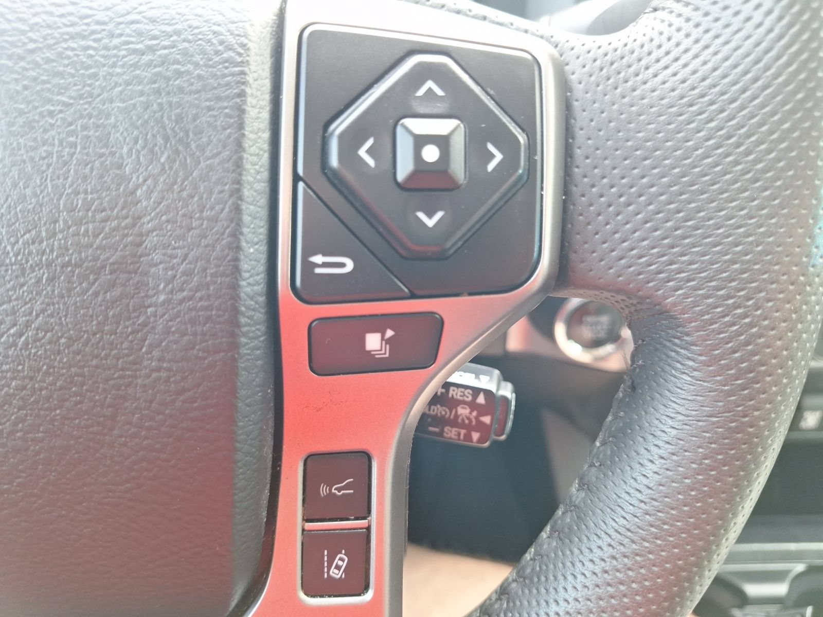 Used 2023 Toyota Tacoma SR5 RWD image 21