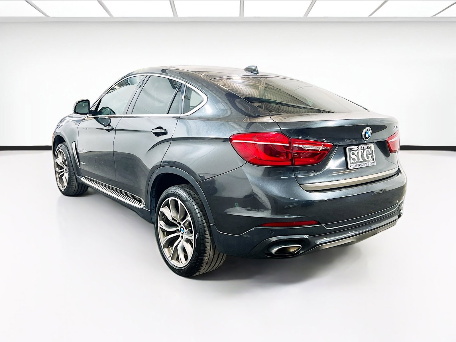Used 2019 BMW X6 xDrive35i w/ Premium Package image 6