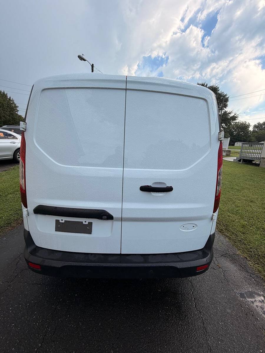 Used 2022 Ford Transit Connect XLT FWD image 9