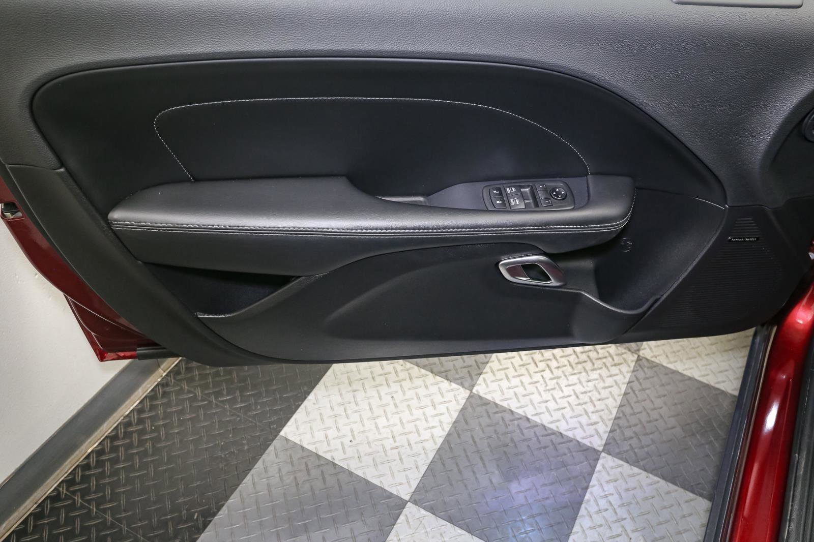 Used 2019 Dodge Challenger R/T Scat Pack image 39