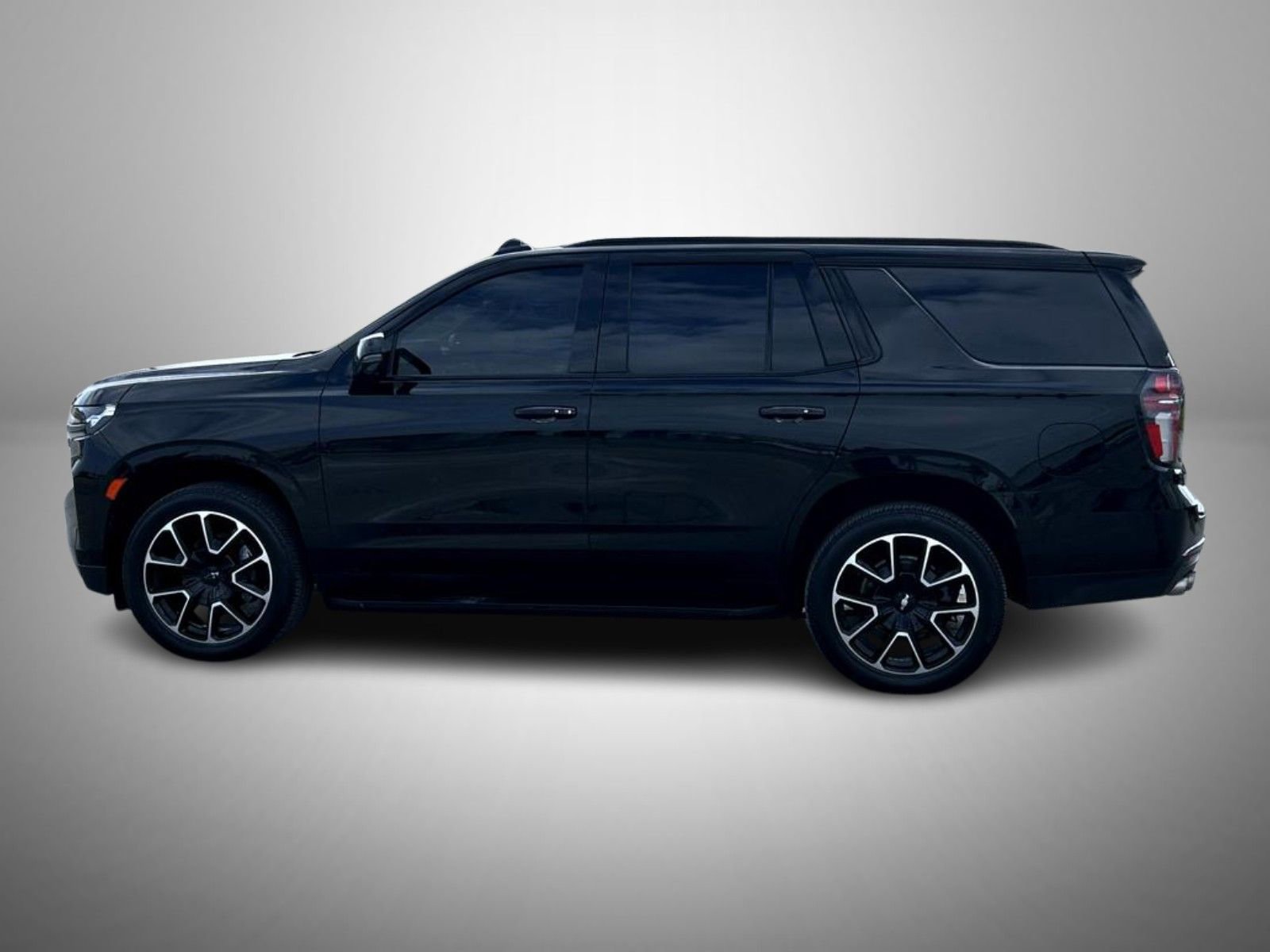 Used 2022 Chevrolet Tahoe RST w/ Sport Performance Package image 8