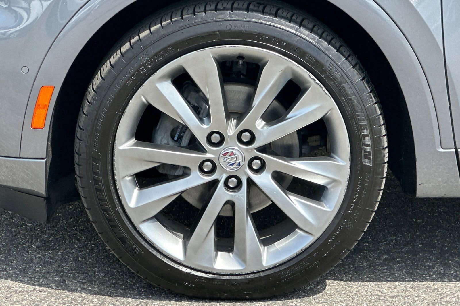 Certified 2022 Buick Envision Avenir w/ Technology Package II image 38