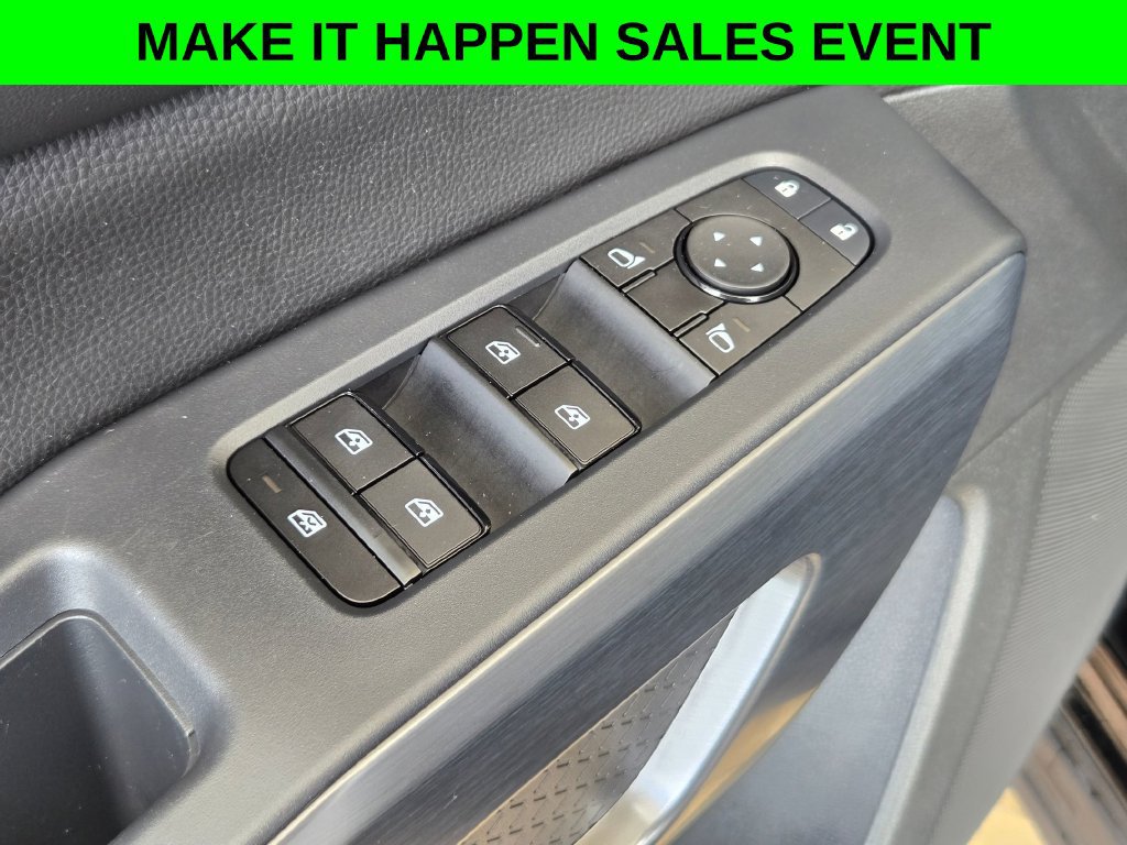 Used 2024 Nissan Pathfinder Rock Creek AWD/4WD image 12