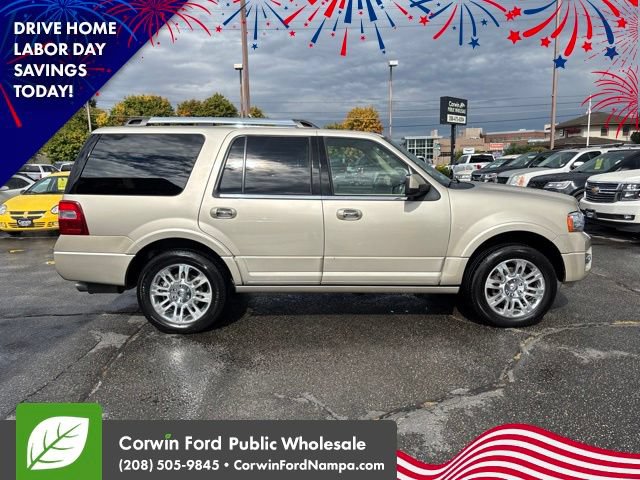 Used 2017 Ford Expedition Limited w/ Equipment Group 301A AWD/4WD image 4