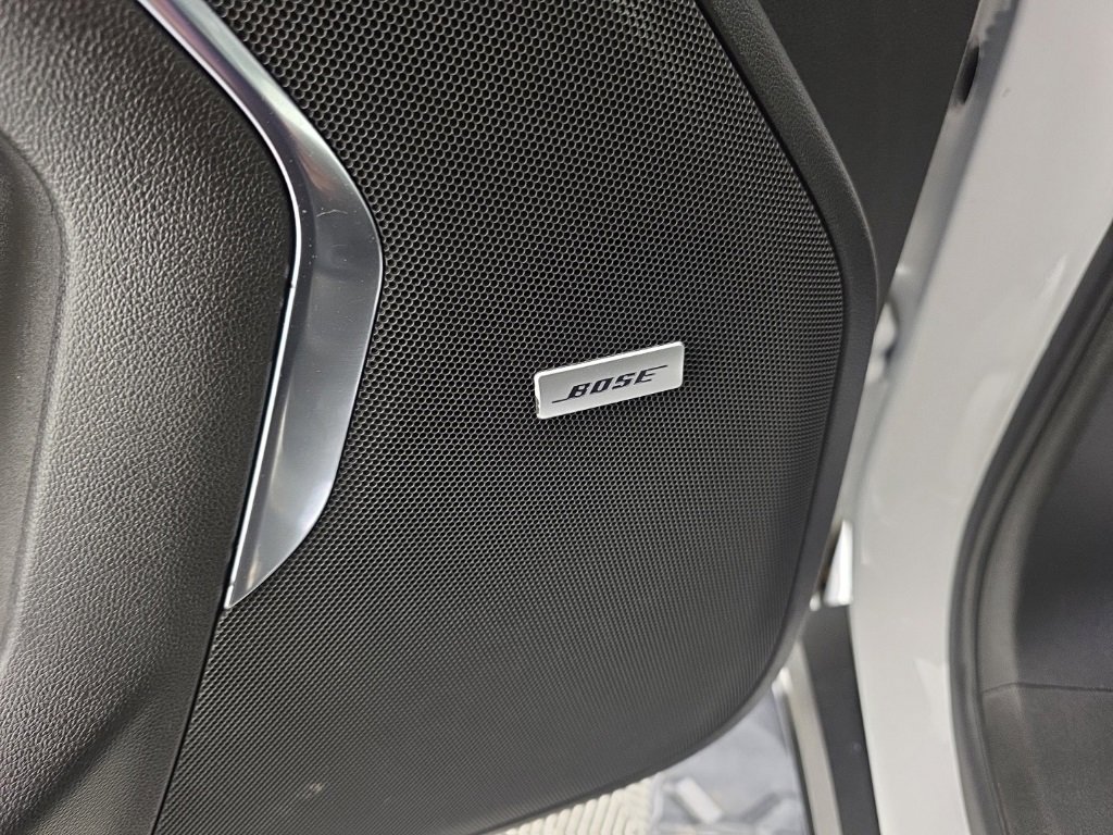 Used 2023 Chevrolet Tahoe Z71 w/ Luxury Package image 13