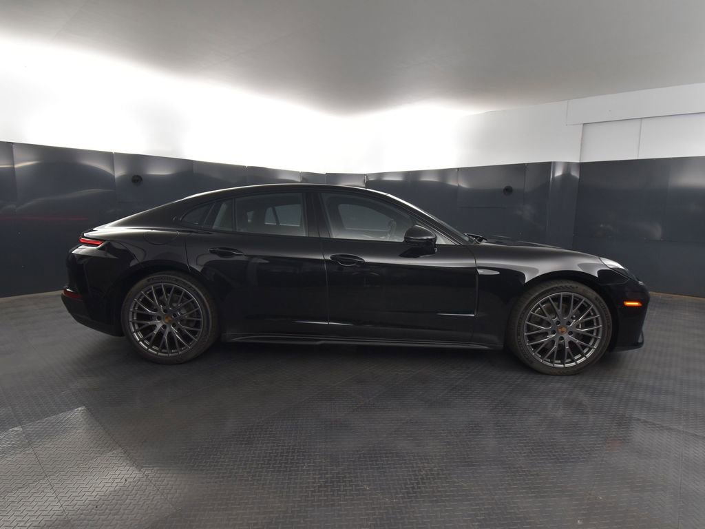 New 2025 Porsche Panamera 4 image 6