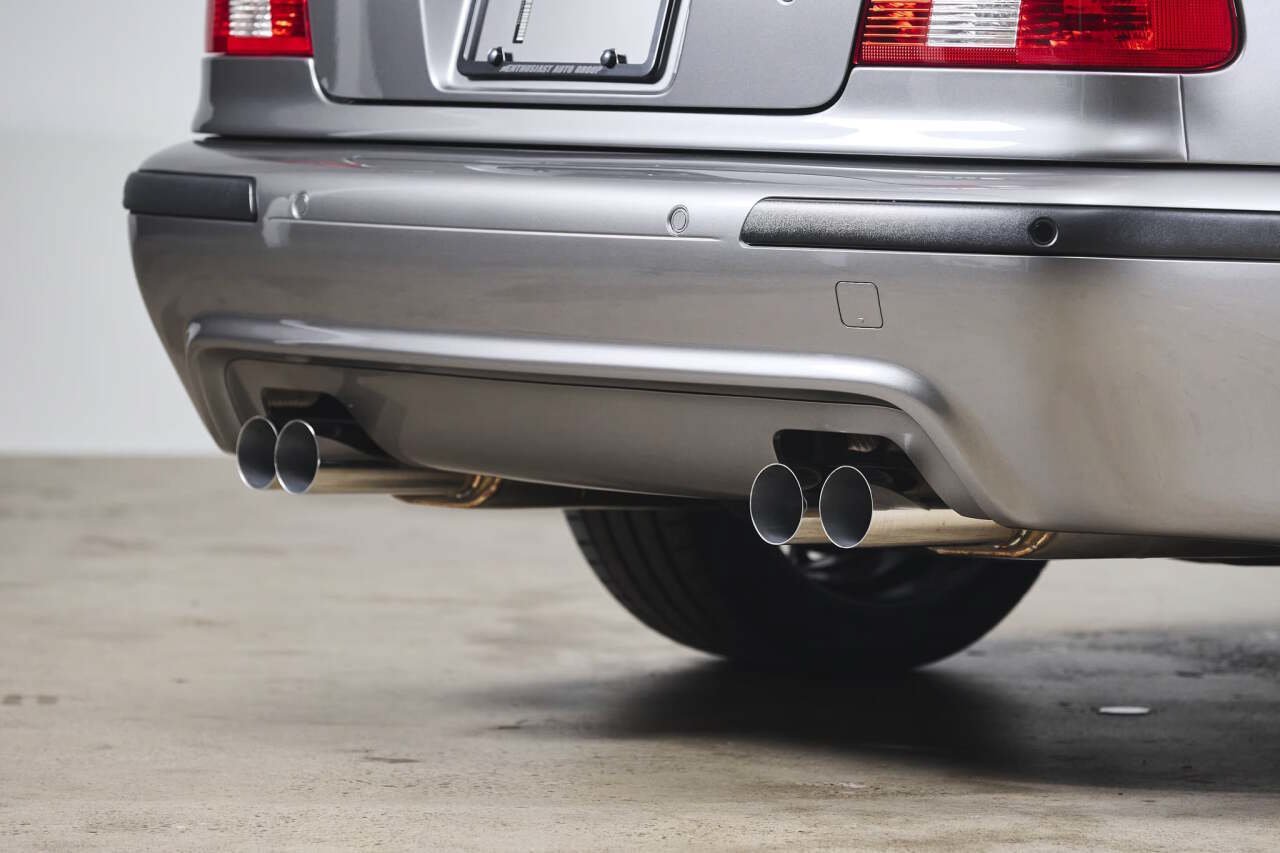 Used 2003 BMW M5 RWD image 35
