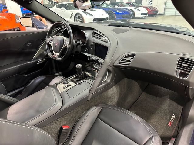 Used 2015 Chevrolet Corvette Z06 RWD image 15